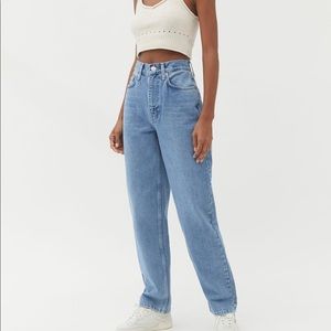 urban outfitters bdg blue high waisted loose jeans. size 27